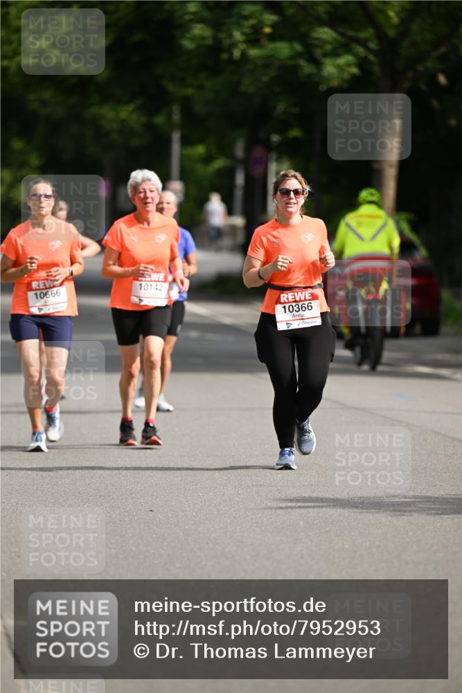 15.06.2025 - REWE Women's Run Dr. Thomas Lammeyer http://msf.ph/oto/7952953 15.06.2025 09:41:12 Laufen 10666, 10142, 10366 meine-sportfotos.de