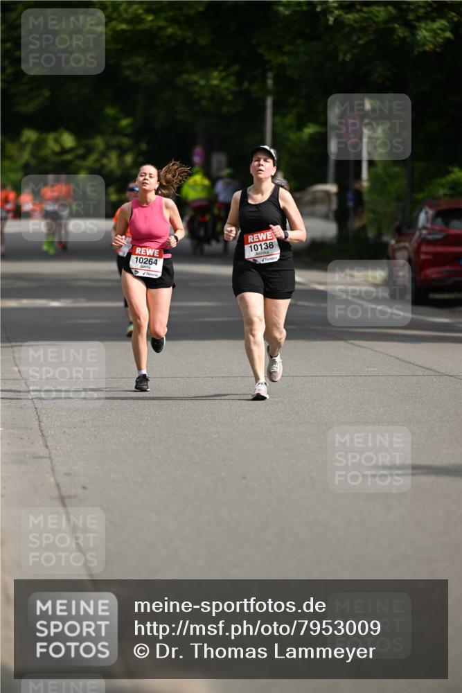 15.06.2025 - REWE Women's Run Dr. Thomas Lammeyer http://msf.ph/oto/7953009 15.06.2025 09:41:20 Laufen 10264, 10138 meine-sportfotos.de