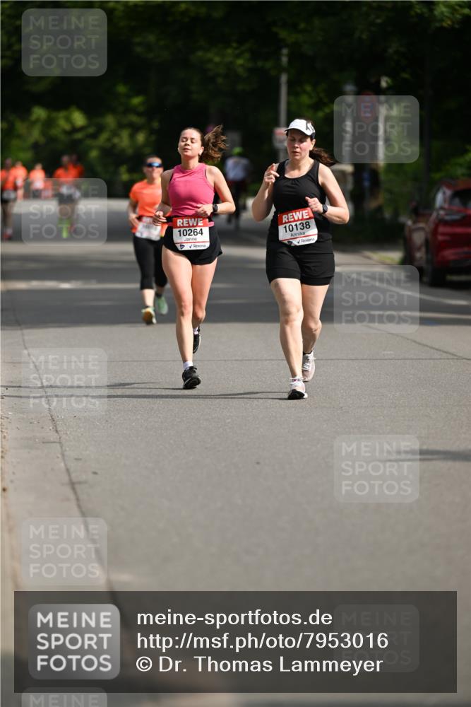 15.06.2025 - REWE Women's Run Dr. Thomas Lammeyer http://msf.ph/oto/7953016 15.06.2025 09:41:20 Laufen 10264, 10138 meine-sportfotos.de