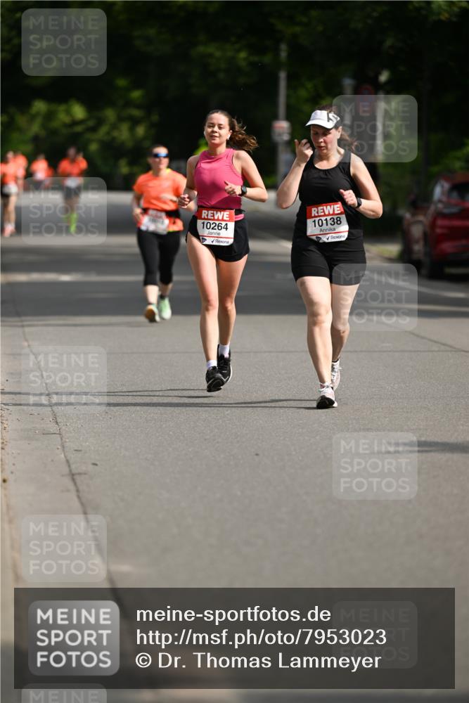 15.06.2025 - REWE Women's Run Dr. Thomas Lammeyer http://msf.ph/oto/7953023 15.06.2025 09:41:21 Laufen 10264, 10138 meine-sportfotos.de