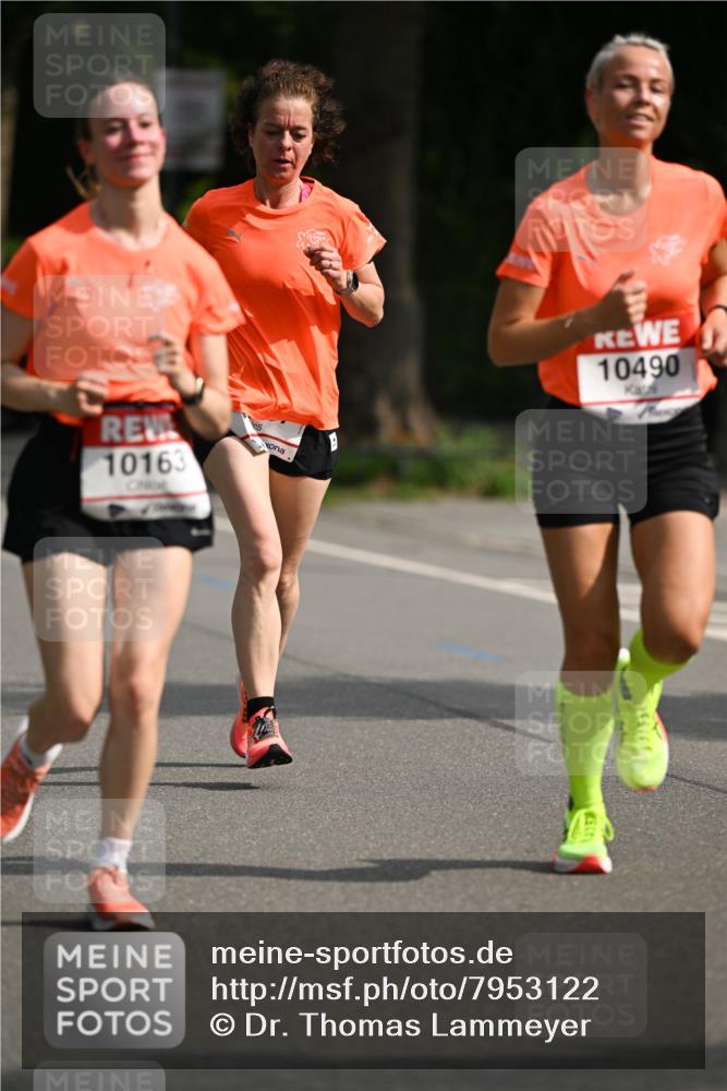 15.06.2025 - REWE Women's Run Dr. Thomas Lammeyer http://msf.ph/oto/7953122 15.06.2025 09:41:42 Laufen 10490, 10163 meine-sportfotos.de