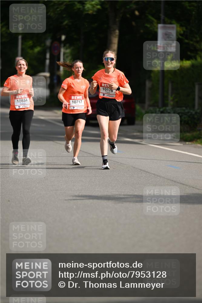 15.06.2025 - REWE Women's Run Dr. Thomas Lammeyer http://msf.ph/oto/7953128 15.06.2025 09:41:58 Laufen 10854, 10176, 10717 meine-sportfotos.de
