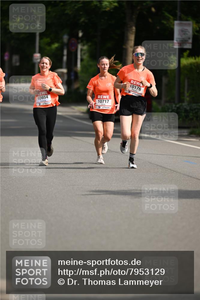 15.06.2025 - REWE Women's Run Dr. Thomas Lammeyer http://msf.ph/oto/7953129 15.06.2025 09:41:58 Laufen 10854, 10717, 10176 meine-sportfotos.de