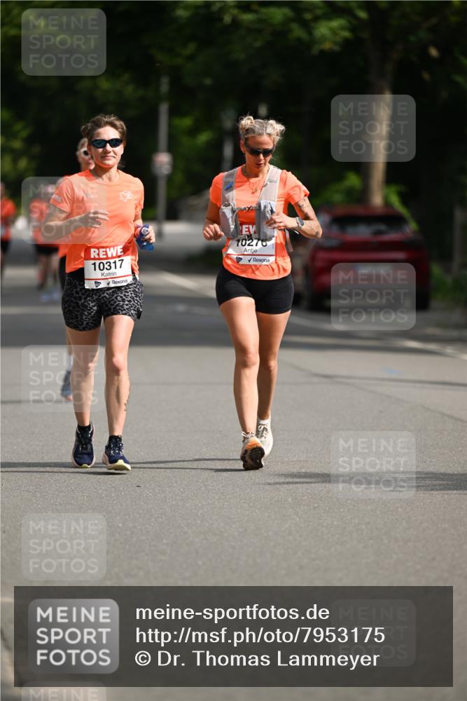 15.06.2025 - REWE Women's Run Dr. Thomas Lammeyer http://msf.ph/oto/7953175 15.06.2025 09:42:07 Laufen 10317, 70276 meine-sportfotos.de