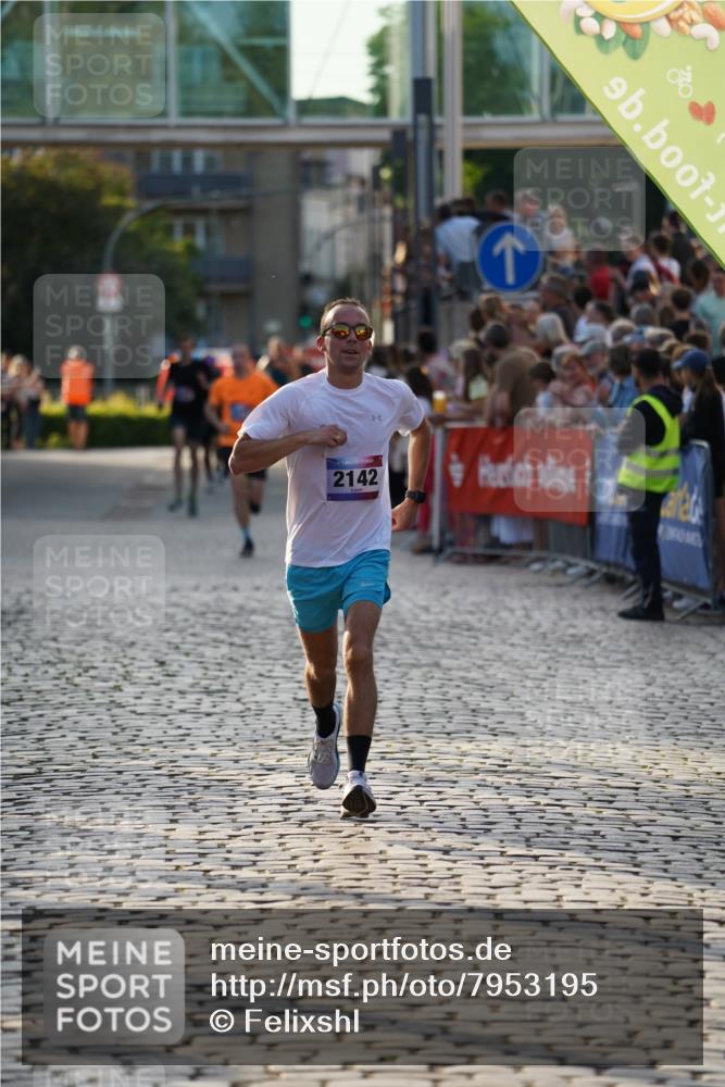 13.06.2025 - Holstenköstenlauf Felixshl http://msf.ph/oto/7953195 13.06.2025 19:42:58 Laufen 2142, 2315, 2473 meine-sportfotos.de