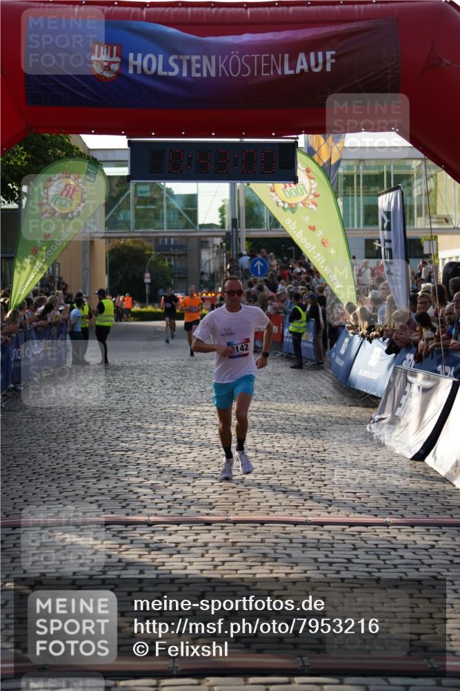 13.06.2025 - Holstenköstenlauf Felixshl http://msf.ph/oto/7953216 13.06.2025 19:42:59 Laufen 2142, 2473 meine-sportfotos.de