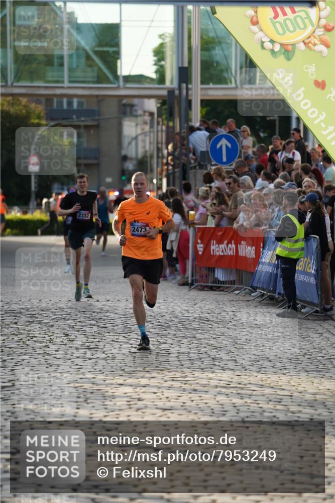 13.06.2025 - Holstenköstenlauf Felixshl http://msf.ph/oto/7953249 13.06.2025 19:43:02 Laufen 2142, 2332, 2473 meine-sportfotos.de
