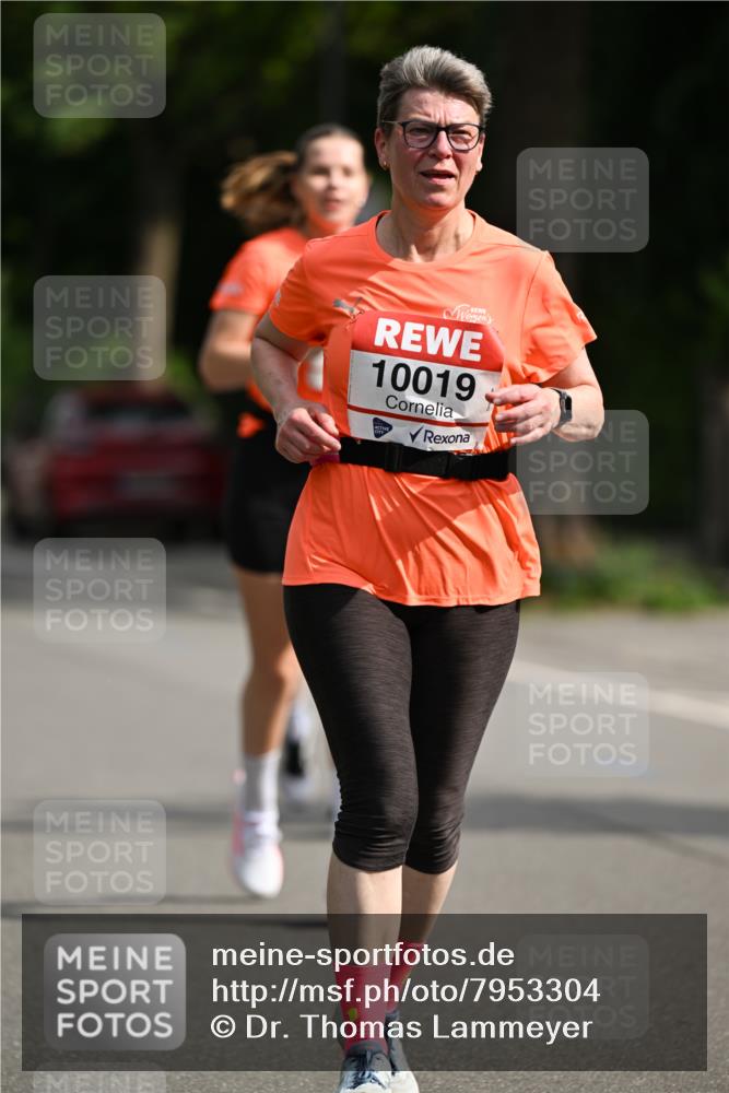 15.06.2025 - REWE Women's Run Dr. Thomas Lammeyer http://msf.ph/oto/7953304 15.06.2025 09:42:25 Laufen 10019 meine-sportfotos.de