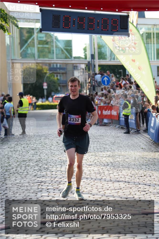13.06.2025 - Holstenköstenlauf Felixshl http://msf.ph/oto/7953325 13.06.2025 19:43:08 Laufen 2332, 2411, 2473 meine-sportfotos.de
