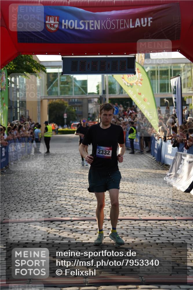 13.06.2025 - Holstenköstenlauf Felixshl http://msf.ph/oto/7953340 13.06.2025 19:43:09 Laufen 2081, 2332, 2411, 2473 meine-sportfotos.de
