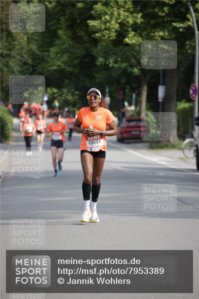 15.06.2025 - REWE Women's Run Jannik Wohlers http://msf.ph/oto/7953389 15.06.2025 08:48:33 Laufen 10531 meine-sportfotos.de