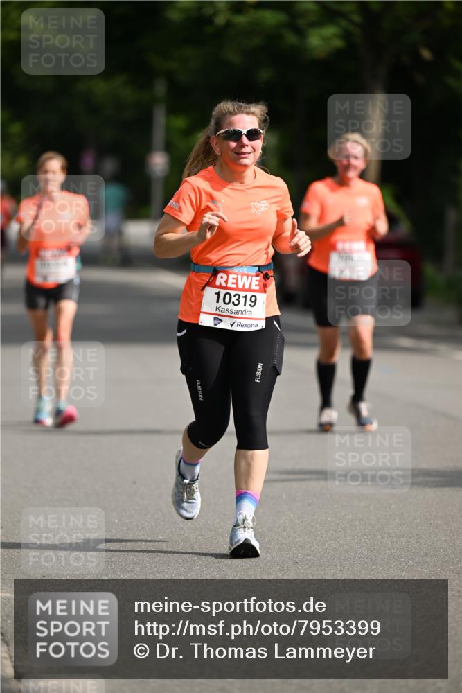 15.06.2025 - REWE Women's Run Dr. Thomas Lammeyer http://msf.ph/oto/7953399 15.06.2025 09:42:38 Laufen 52031, 10319 meine-sportfotos.de