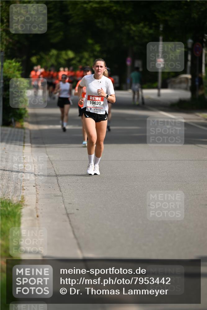 15.06.2025 - REWE Women's Run Dr. Thomas Lammeyer http://msf.ph/oto/7953442 15.06.2025 09:42:41 Laufen 10620 meine-sportfotos.de