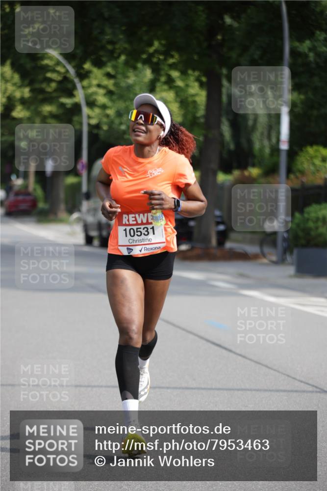 15.06.2025 - REWE Women's Run Jannik Wohlers http://msf.ph/oto/7953463 15.06.2025 08:48:37 Laufen 10531 meine-sportfotos.de