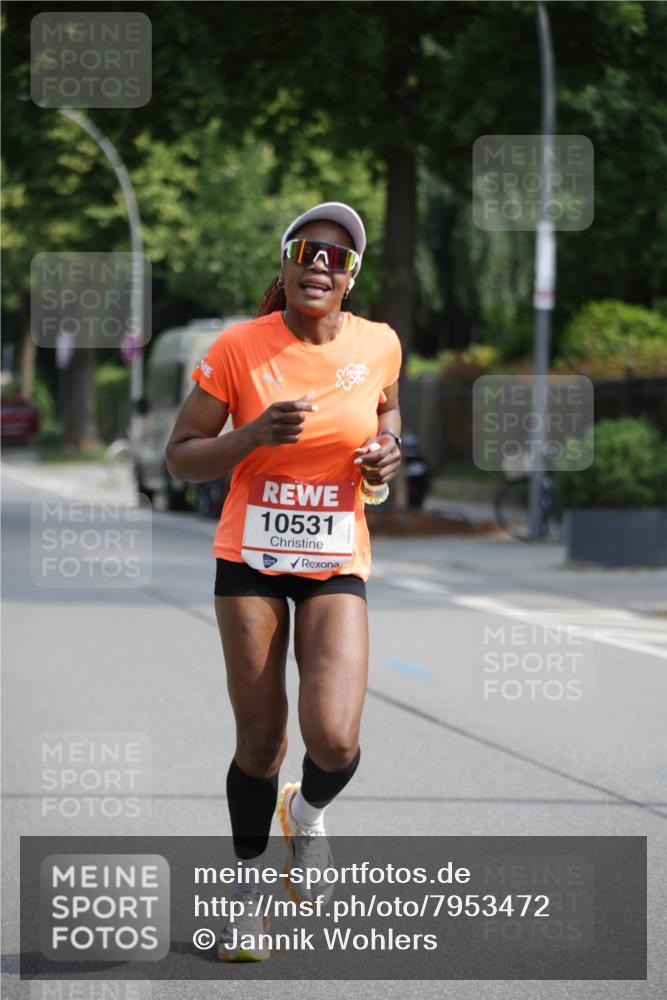 15.06.2025 - REWE Women's Run Jannik Wohlers http://msf.ph/oto/7953472 15.06.2025 08:48:38 Laufen 10531 meine-sportfotos.de