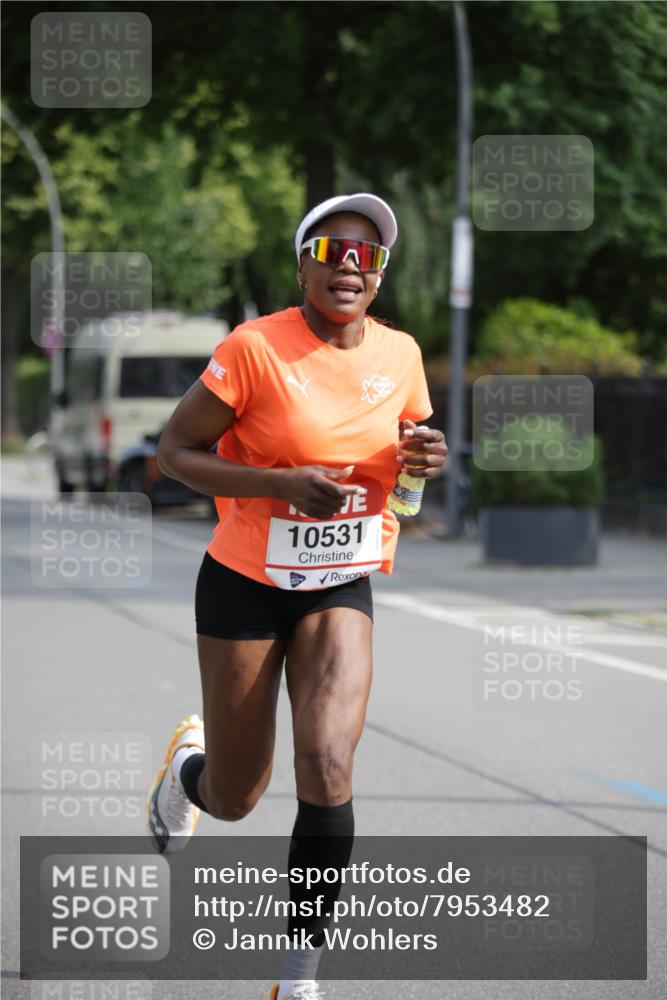 15.06.2025 - REWE Women's Run Jannik Wohlers http://msf.ph/oto/7953482 15.06.2025 08:48:38 Laufen 10531 meine-sportfotos.de