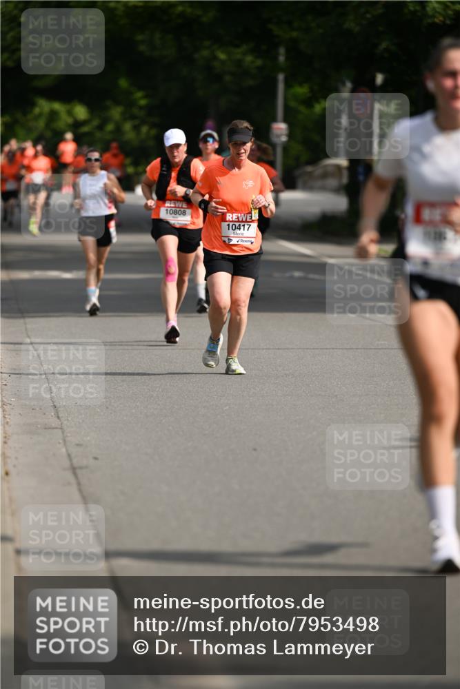 15.06.2025 - REWE Women's Run Dr. Thomas Lammeyer http://msf.ph/oto/7953498 15.06.2025 09:42:45 Laufen 10808, 10417 meine-sportfotos.de