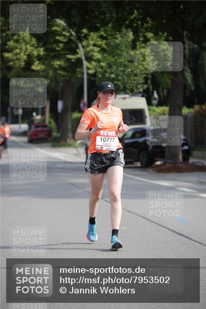 15.06.2025 - REWE Women's Run Jannik Wohlers http://msf.ph/oto/7953502 15.06.2025 08:48:43 Laufen 10777 meine-sportfotos.de