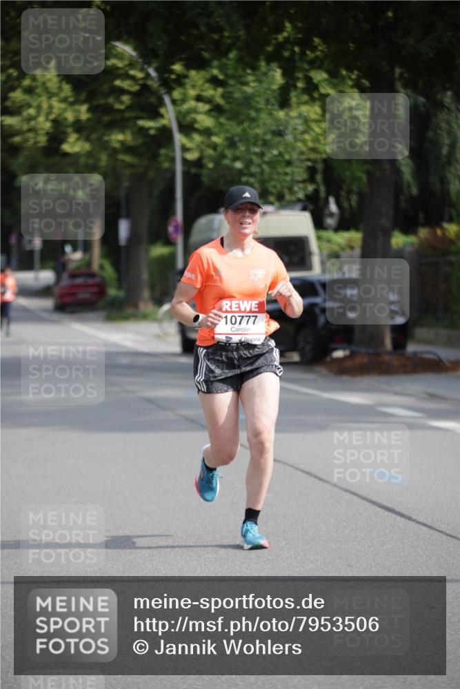 15.06.2025 - REWE Women's Run Jannik Wohlers http://msf.ph/oto/7953506 15.06.2025 08:48:43 Laufen 10777 meine-sportfotos.de