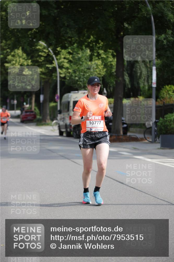 15.06.2025 - REWE Women's Run Jannik Wohlers http://msf.ph/oto/7953515 15.06.2025 08:48:44 Laufen 10777 meine-sportfotos.de