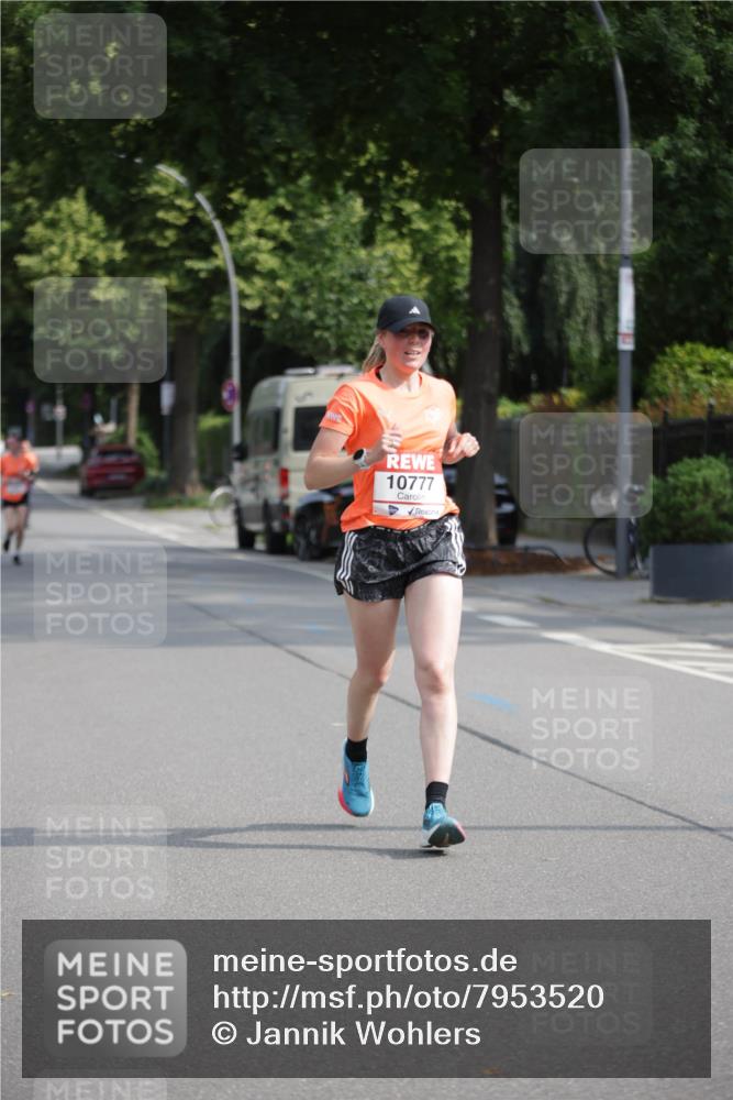 15.06.2025 - REWE Women's Run Jannik Wohlers http://msf.ph/oto/7953520 15.06.2025 08:48:44 Laufen 10777 meine-sportfotos.de