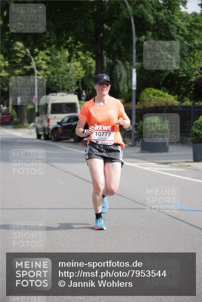 15.06.2025 - REWE Women's Run Jannik Wohlers http://msf.ph/oto/7953544 15.06.2025 08:48:44 Laufen 10777 meine-sportfotos.de
