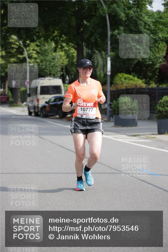 15.06.2025 - REWE Women's Run Jannik Wohlers http://msf.ph/oto/7953546 15.06.2025 08:48:44 Laufen 10777 meine-sportfotos.de