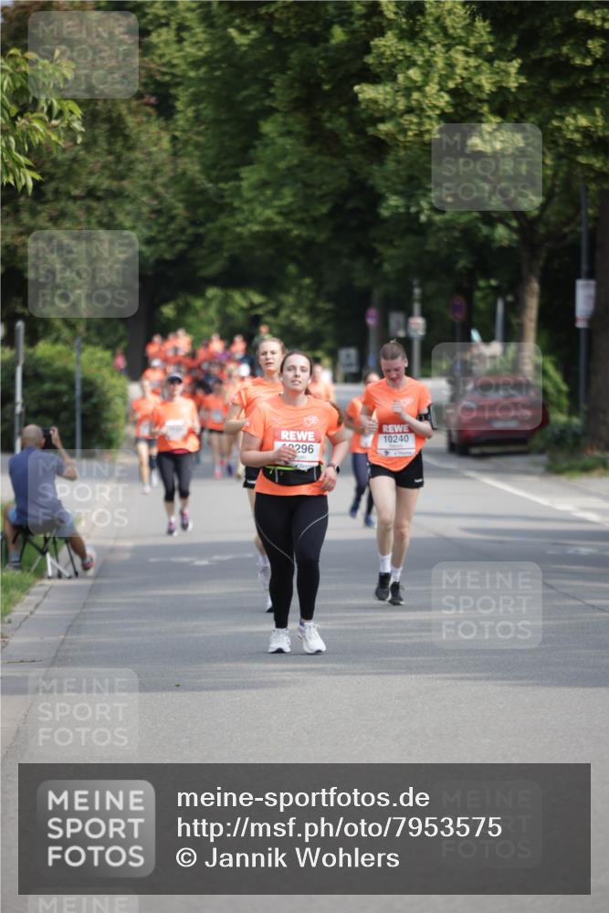 15.06.2025 - REWE Women's Run Jannik Wohlers http://msf.ph/oto/7953575 15.06.2025 08:48:47 Laufen 10240, 2296 meine-sportfotos.de