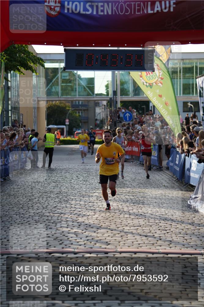 13.06.2025 - Holstenköstenlauf Felixshl http://msf.ph/oto/7953592 13.06.2025 19:43:33 Laufen 2296, 2767, 3066, 3073, 3132 meine-sportfotos.de