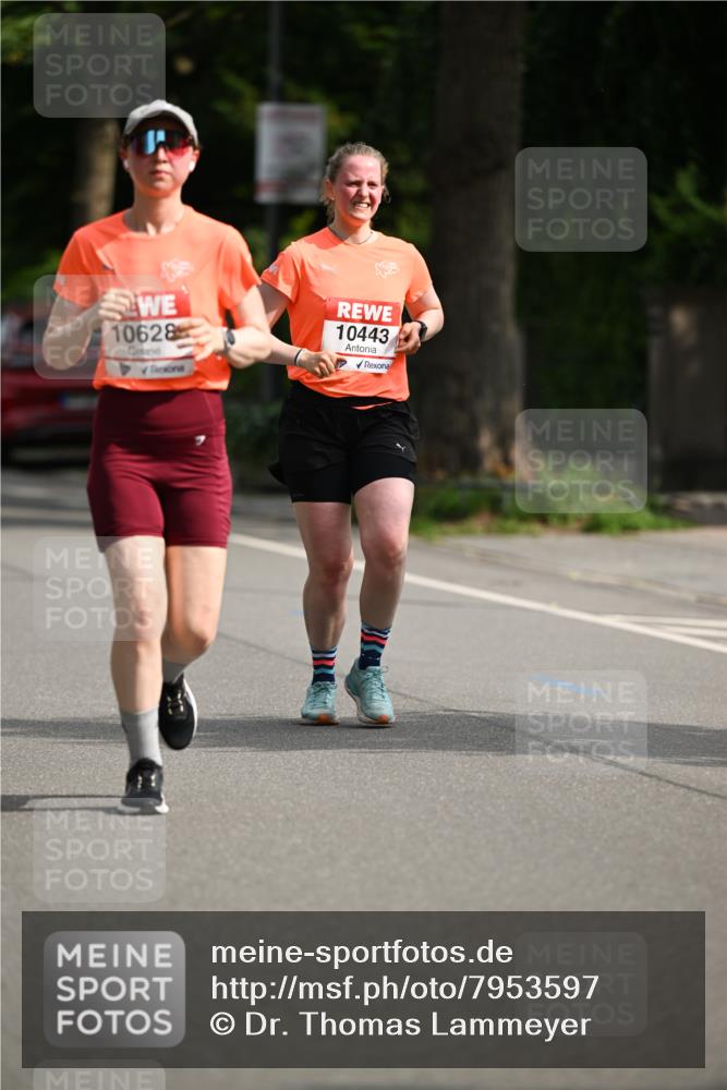 15.06.2025 - REWE Women's Run Dr. Thomas Lammeyer http://msf.ph/oto/7953597 15.06.2025 09:42:53 Laufen 10628, 10443 meine-sportfotos.de