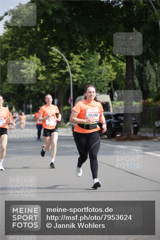 15.06.2025 - REWE Women's Run Jannik Wohlers http://msf.ph/oto/7953624 15.06.2025 08:48:51 Laufen 10296 meine-sportfotos.de