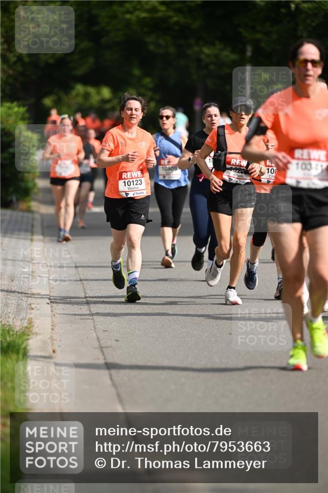 15.06.2025 - REWE Women's Run Dr. Thomas Lammeyer http://msf.ph/oto/7953663 15.06.2025 09:43:06 Laufen 10123, 10809, 108, 1004 meine-sportfotos.de