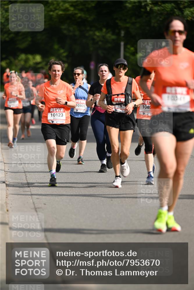 15.06.2025 - REWE Women's Run Dr. Thomas Lammeyer http://msf.ph/oto/7953670 15.06.2025 09:43:06 Laufen 10809, 1082, 10123, 10071 meine-sportfotos.de