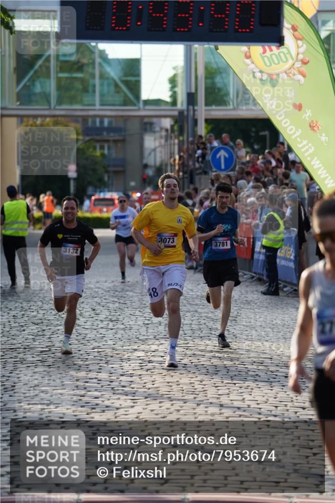 13.06.2025 - Holstenköstenlauf Felixshl http://msf.ph/oto/7953674 13.06.2025 19:43:39 Laufen 2278, 2296, 2637, 2767, 3073, 3132, 3224, 3781 meine-sportfotos.de