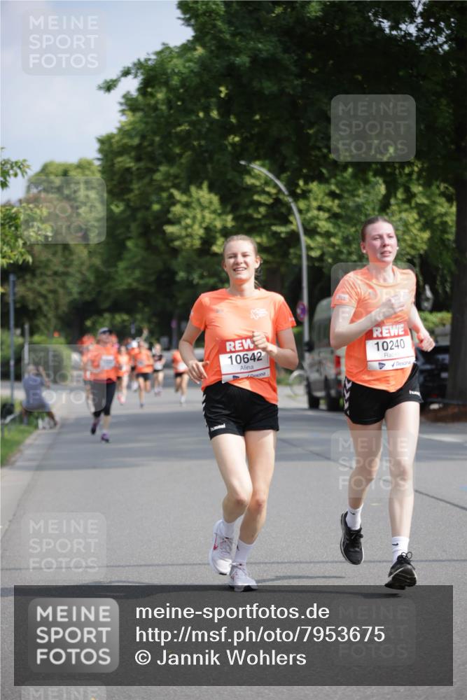15.06.2025 - REWE Women's Run Jannik Wohlers http://msf.ph/oto/7953675 15.06.2025 08:48:53 Laufen 10642, 10240 meine-sportfotos.de