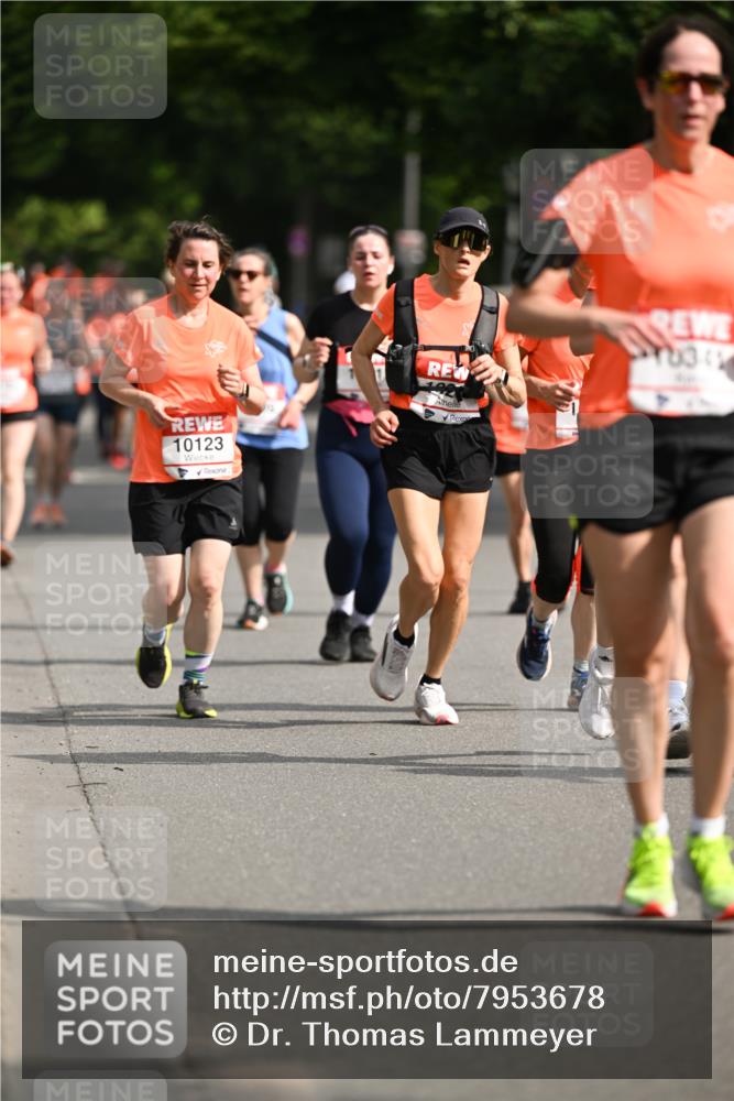 15.06.2025 - REWE Women's Run Dr. Thomas Lammeyer http://msf.ph/oto/7953678 15.06.2025 09:43:06 Laufen 10123, 78342 meine-sportfotos.de