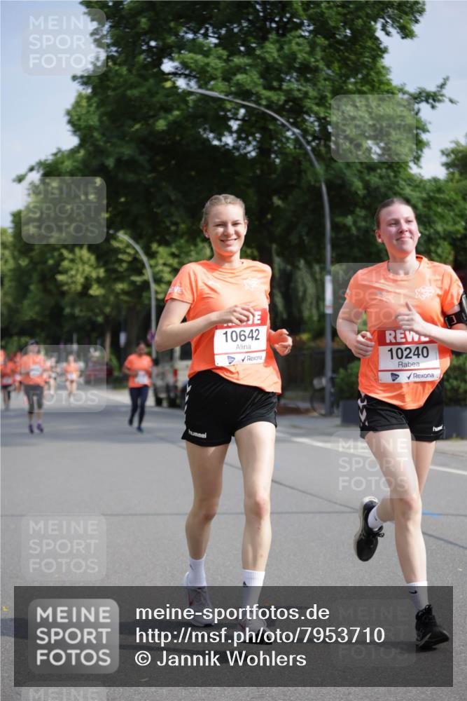 15.06.2025 - REWE Women's Run Jannik Wohlers http://msf.ph/oto/7953710 15.06.2025 08:48:54 Laufen 10642, 10240 meine-sportfotos.de