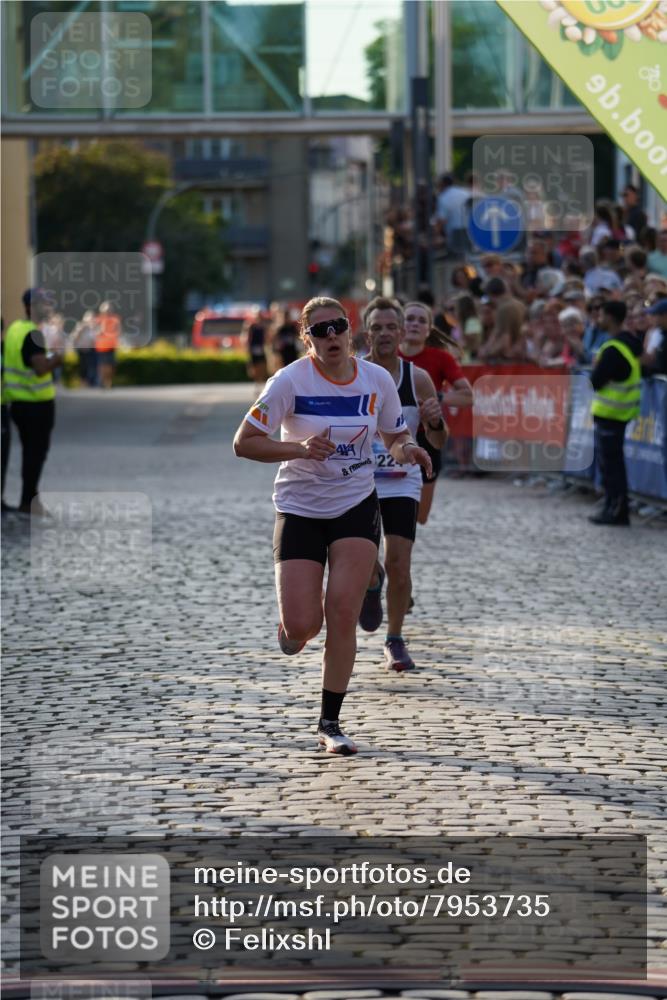 13.06.2025 - Holstenköstenlauf Felixshl http://msf.ph/oto/7953735 13.06.2025 19:43:44 Laufen 2278, 2637, 3073, 3132, 3224, 3781 meine-sportfotos.de