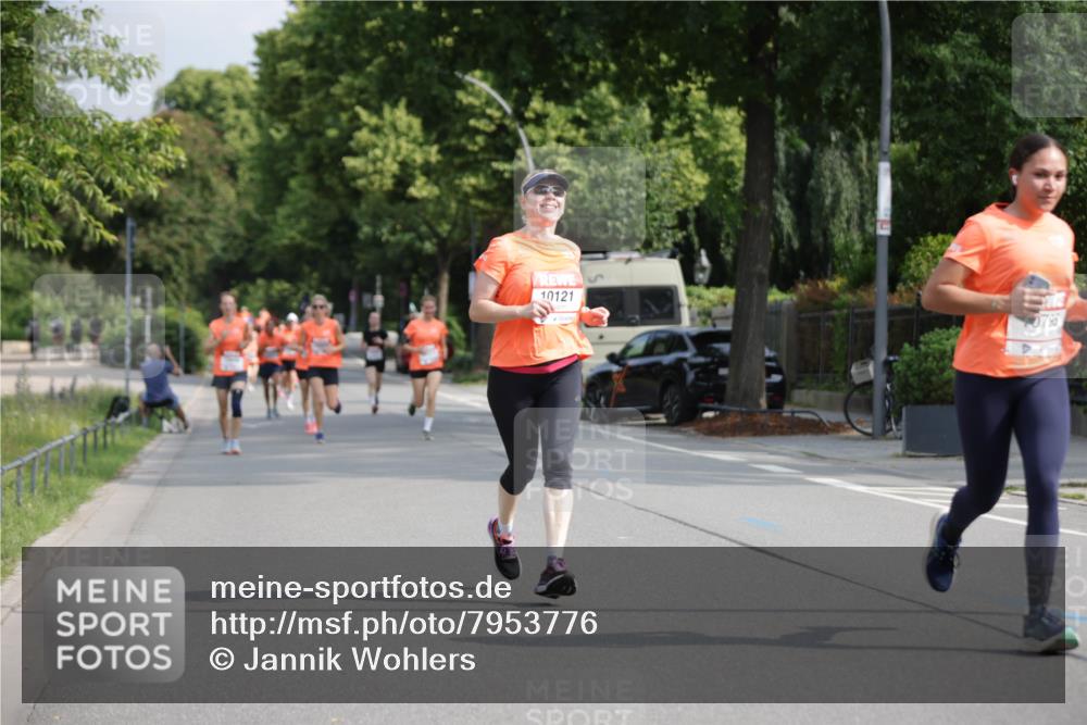 15.06.2025 - REWE Women's Run Jannik Wohlers http://msf.ph/oto/7953776 15.06.2025 08:48:59 Laufen 10121, 0796 meine-sportfotos.de