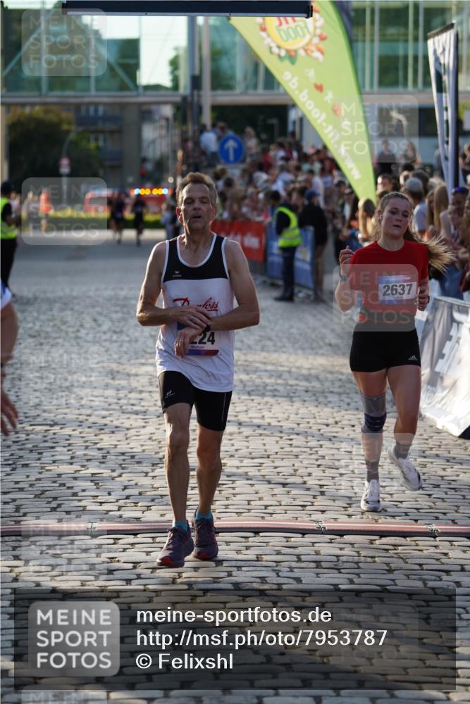 13.06.2025 - Holstenköstenlauf Felixshl http://msf.ph/oto/7953787 13.06.2025 19:43:47 Laufen 2278, 2637, 3224 meine-sportfotos.de