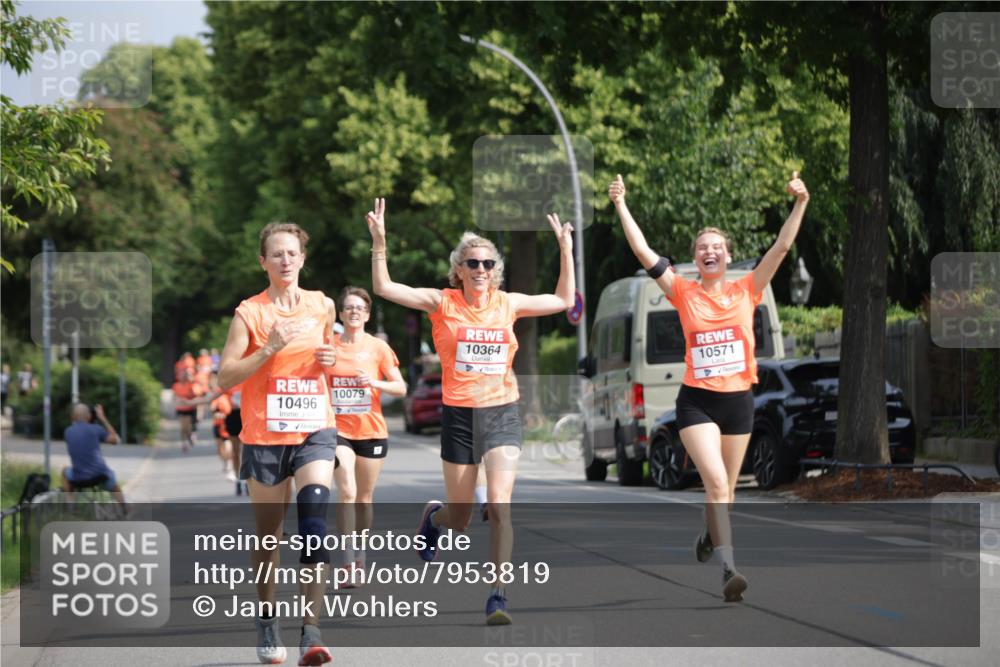 15.06.2025 - REWE Women's Run Jannik Wohlers http://msf.ph/oto/7953819 15.06.2025 08:49:04 Laufen 10496, 10079, 10364, 10571 meine-sportfotos.de