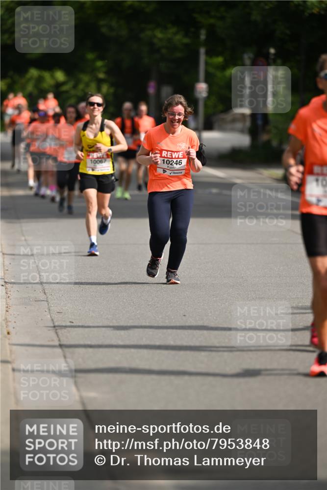 15.06.2025 - REWE Women's Run Dr. Thomas Lammeyer http://msf.ph/oto/7953848 15.06.2025 09:43:20 Laufen 10067, 10246 meine-sportfotos.de