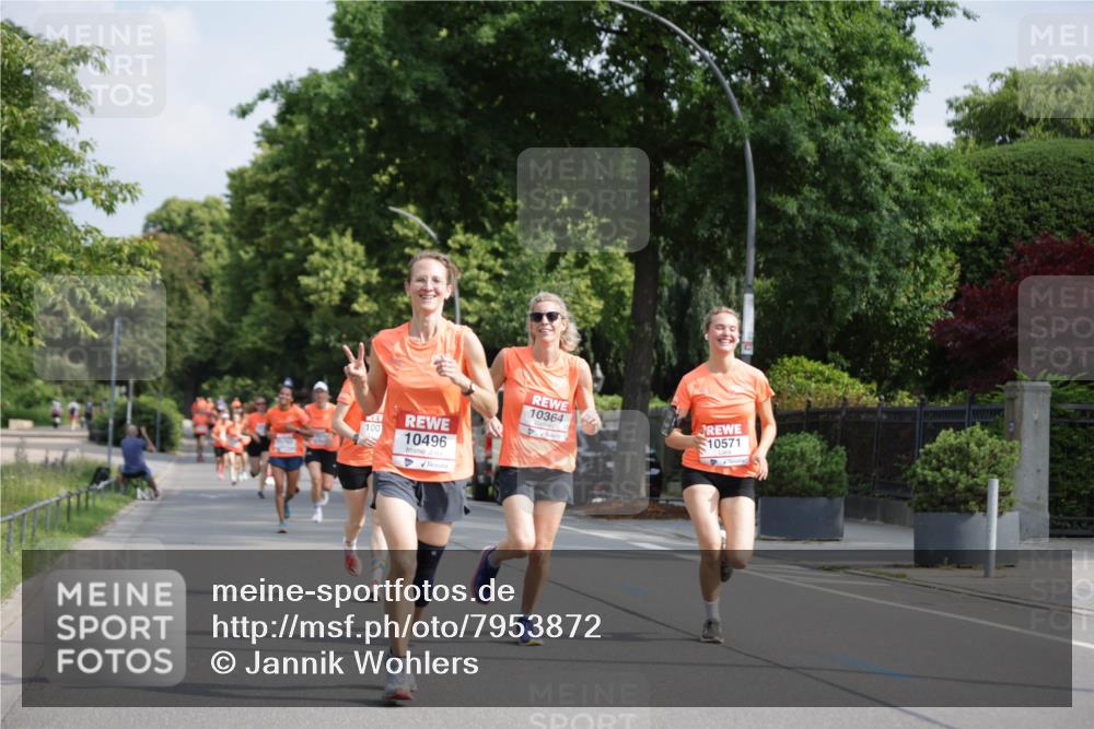 15.06.2025 - REWE Women's Run Jannik Wohlers http://msf.ph/oto/7953872 15.06.2025 08:49:06 Laufen 10364, 10571, 100, 10496 meine-sportfotos.de