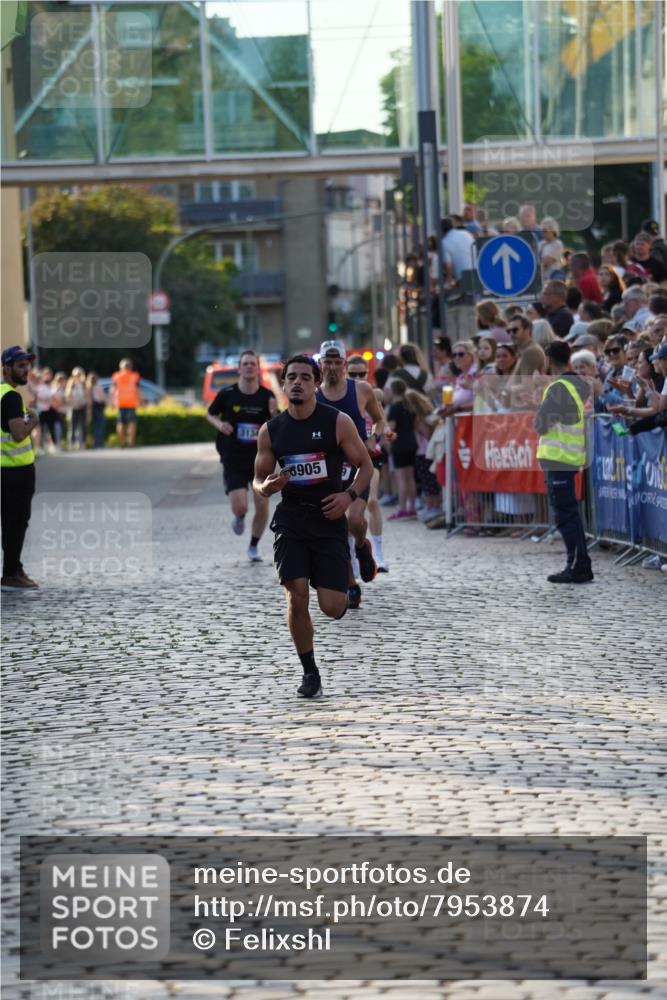 13.06.2025 - Holstenköstenlauf Felixshl http://msf.ph/oto/7953874 13.06.2025 19:43:58 Laufen 2649, 2683, 3134, 3905 meine-sportfotos.de