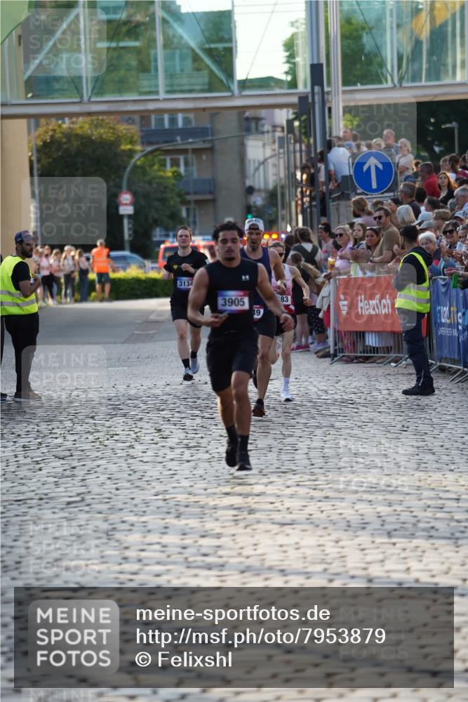13.06.2025 - Holstenköstenlauf Felixshl http://msf.ph/oto/7953879 13.06.2025 19:43:59 Laufen 2649, 2683, 3134, 3905 meine-sportfotos.de