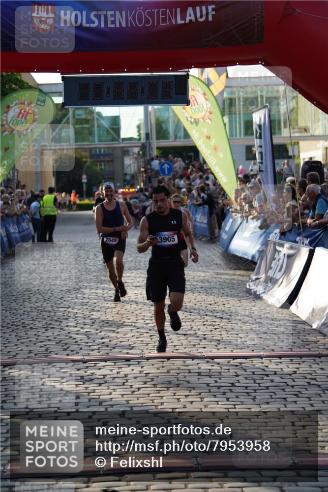 13.06.2025 - Holstenköstenlauf Felixshl http://msf.ph/oto/7953958 13.06.2025 19:44:02 Laufen 2649, 2683, 3134, 3905 meine-sportfotos.de