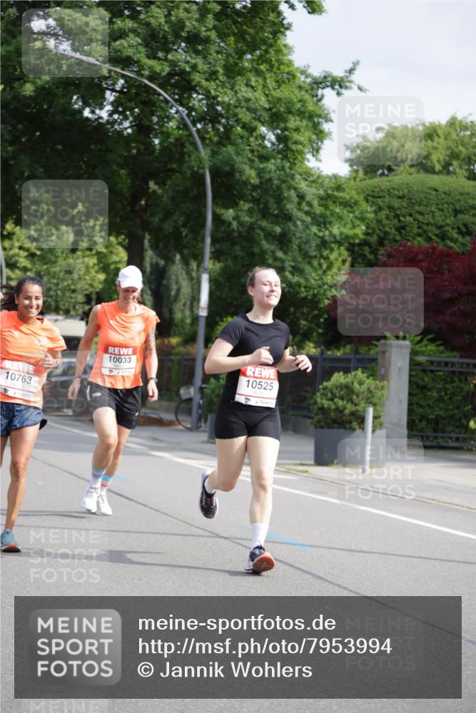 15.06.2025 - REWE Women's Run Jannik Wohlers http://msf.ph/oto/7953994 15.06.2025 08:49:11 Laufen 10033, 10763, 10525 meine-sportfotos.de