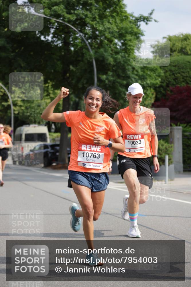 15.06.2025 - REWE Women's Run Jannik Wohlers http://msf.ph/oto/7954003 15.06.2025 08:49:12 Laufen 10763, 10033 meine-sportfotos.de