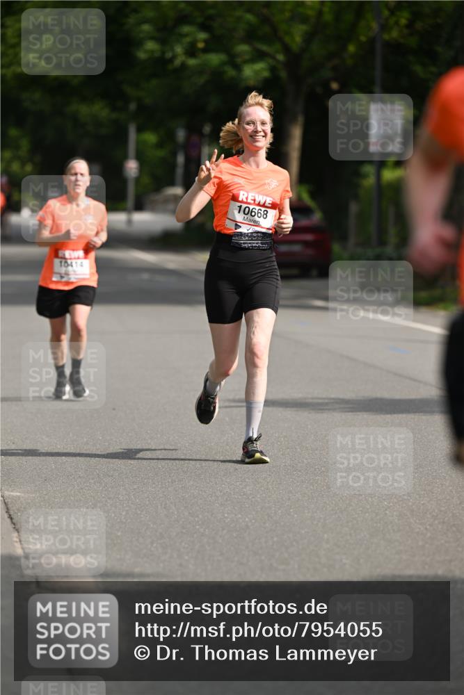 15.06.2025 - REWE Women's Run Dr. Thomas Lammeyer http://msf.ph/oto/7954055 15.06.2025 09:43:37 Laufen 10414, 10668 meine-sportfotos.de