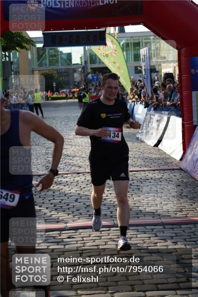13.06.2025 - Holstenköstenlauf Felixshl http://msf.ph/oto/7954066 13.06.2025 19:44:07 Laufen 2649, 2683, 3134 meine-sportfotos.de